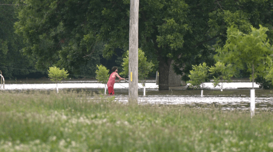 Flooding at Miami's Riverview Park, visitors remain unfazed