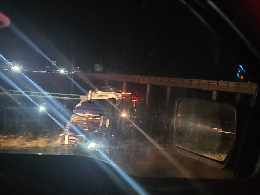 I-44 semi-truck crash brings traffic to a stop near Stotts City